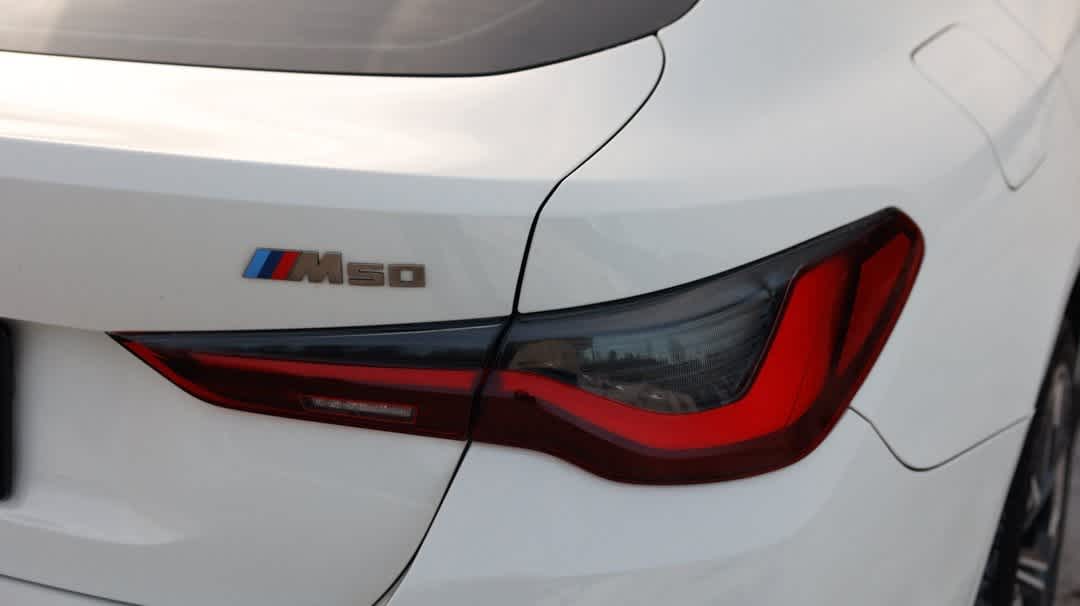 Thumbnail: 2022 BMW i4 - 16