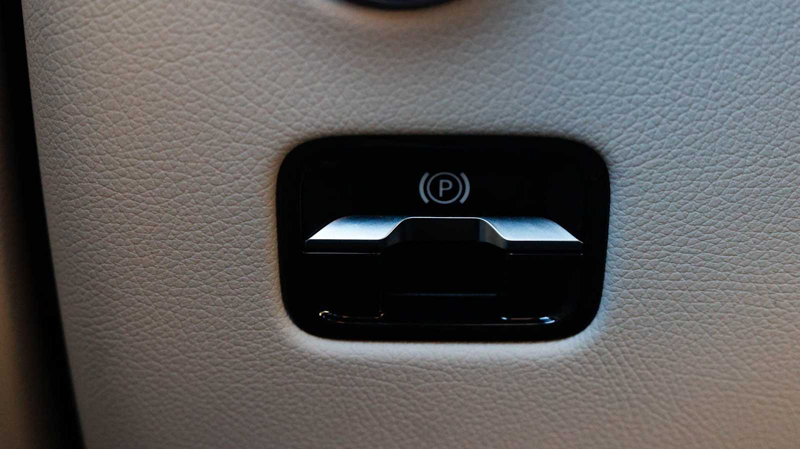 Thumbnail: 2026 Mercedes-Benz GLC - 27