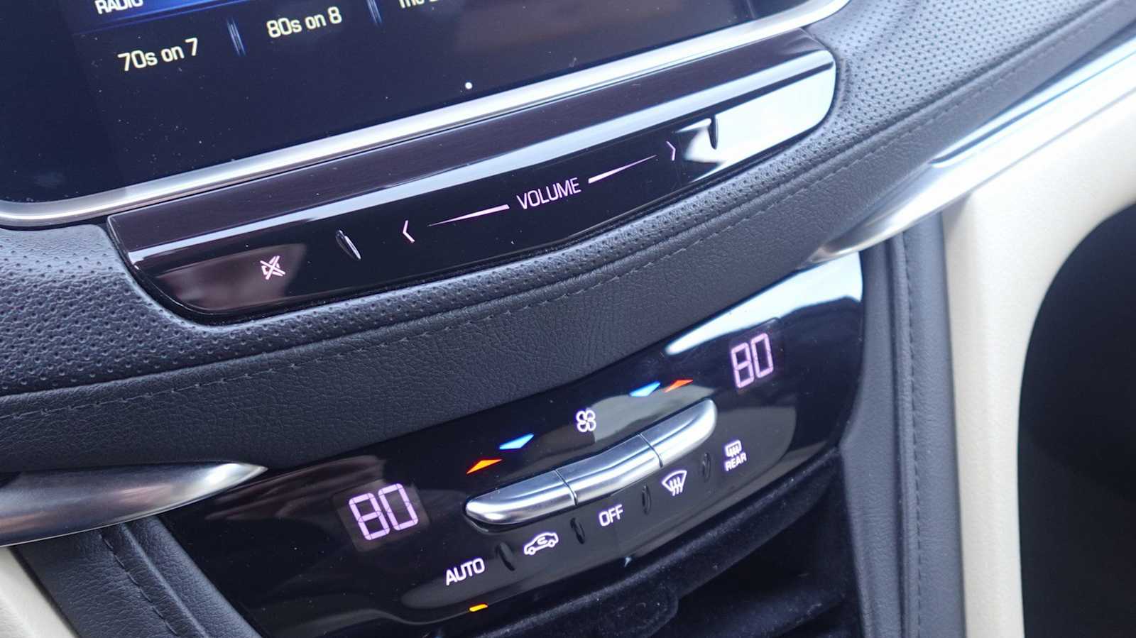 Thumbnail: 2019 Cadillac XT5 - 25