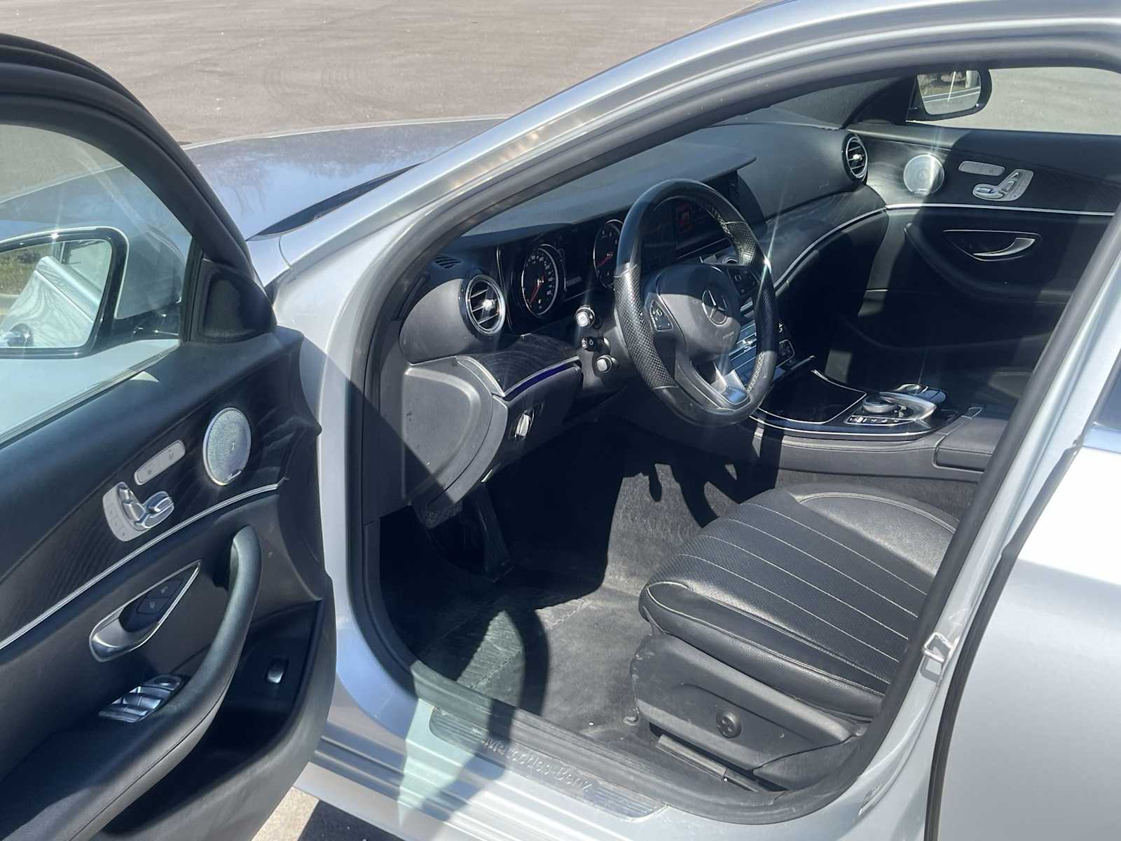 Thumbnail: 2017 Mercedes-Benz E-Class - 11