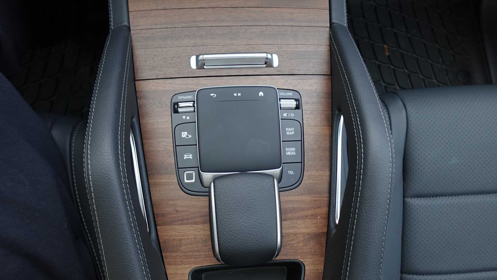 Thumbnail: 2026 Mercedes-Benz GLE - 44