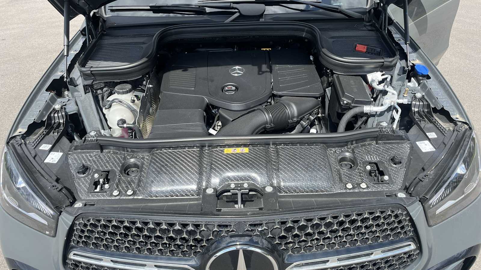 Thumbnail: 2026 Mercedes-Benz GLE - 27