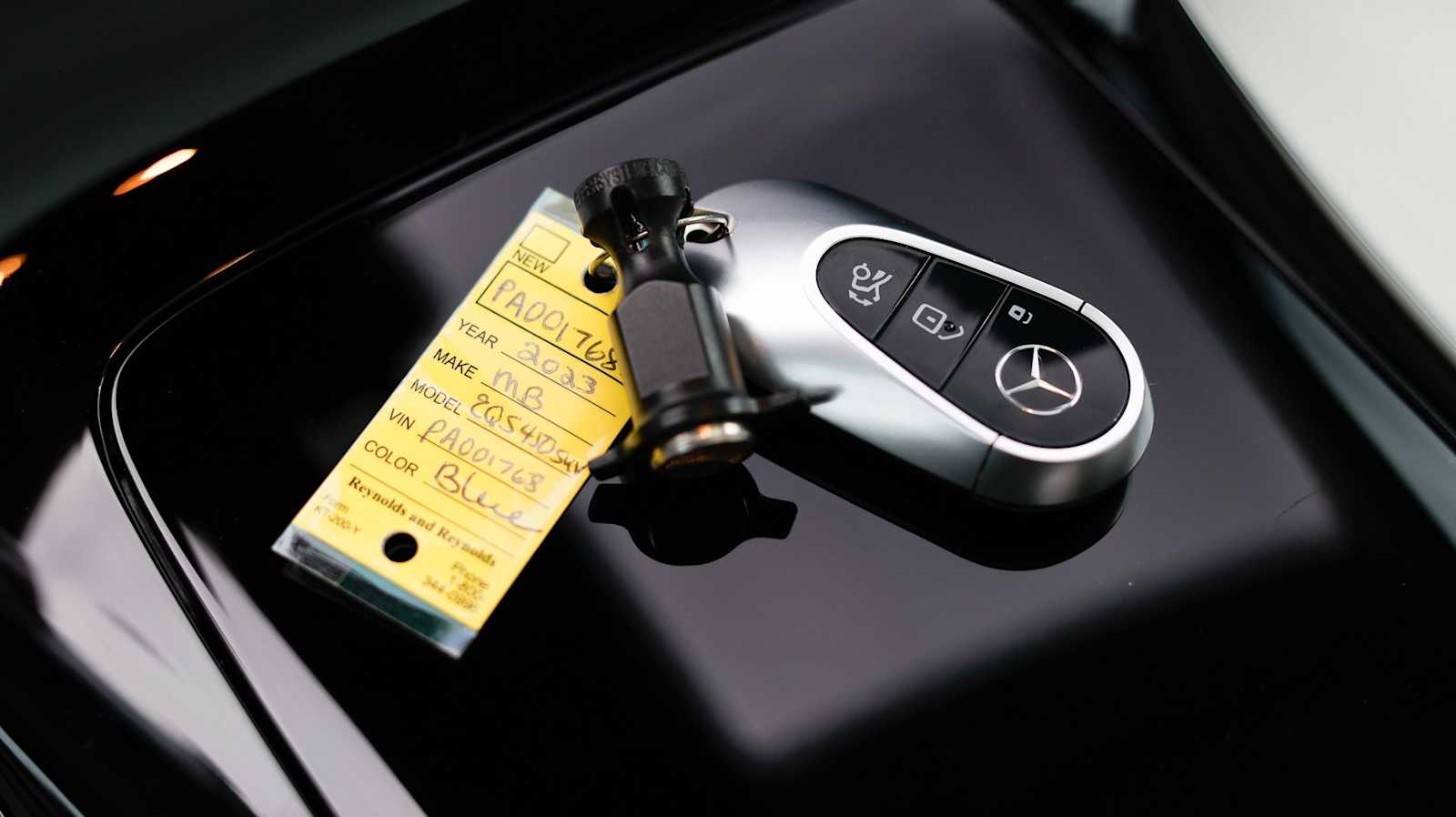 Thumbnail: 2023 Mercedes-Benz EQS - 39