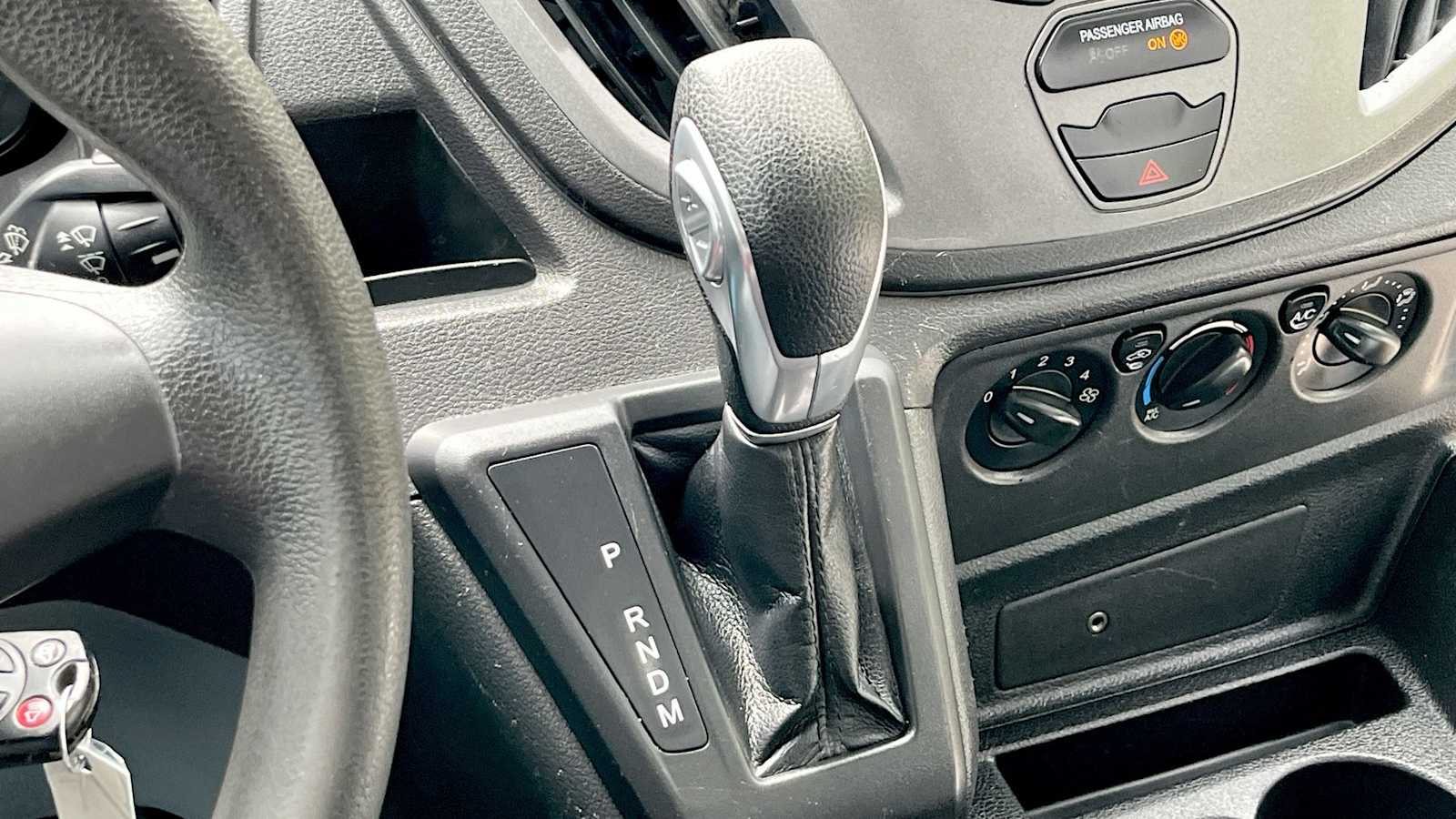 Thumbnail: 2018 Ford Transit Series - 40