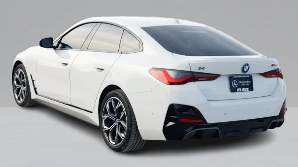 Thumbnail: 2022 BMW i4 - 7