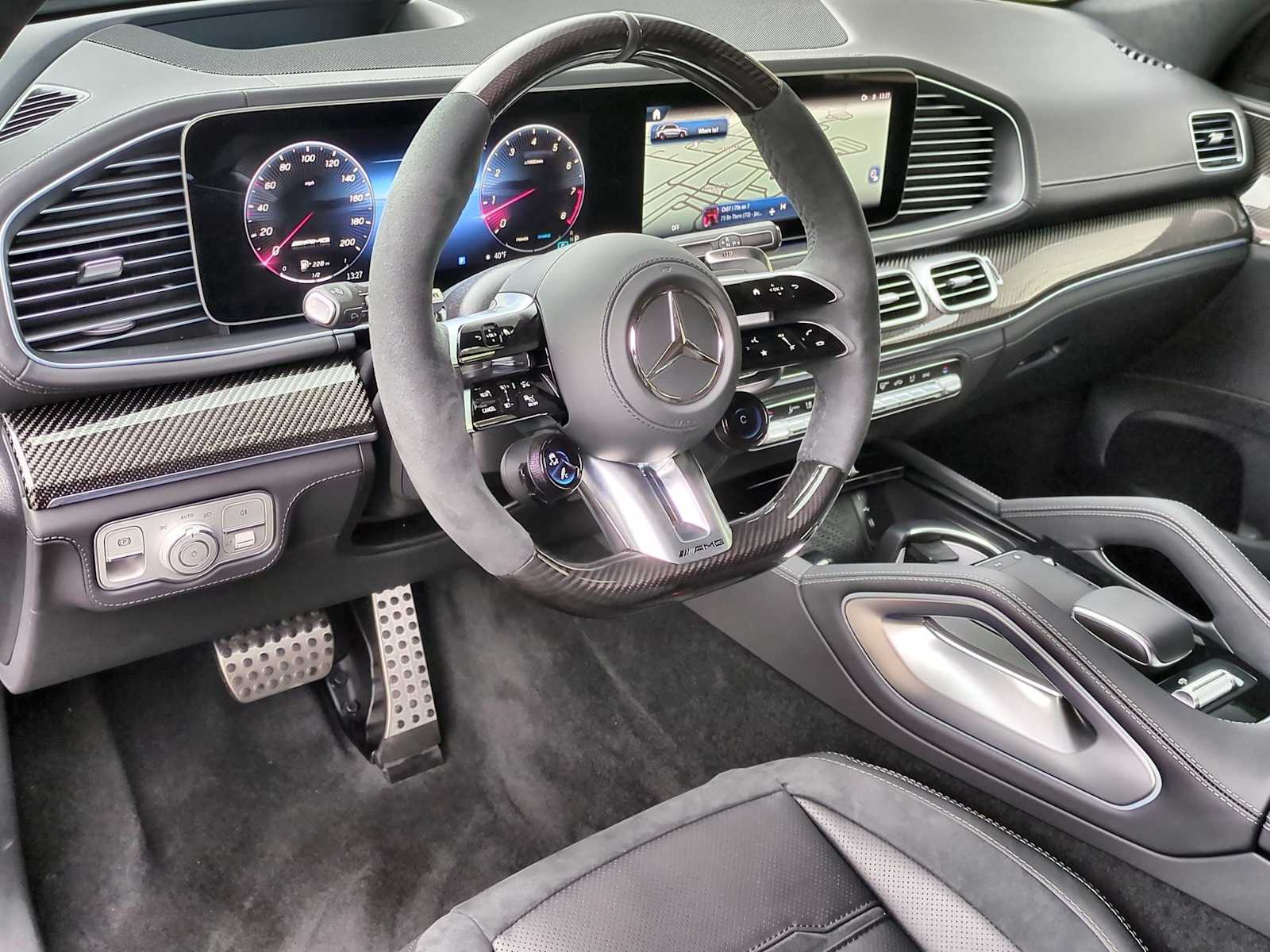 Thumbnail: 2025 Mercedes-Benz GL-Class - 10