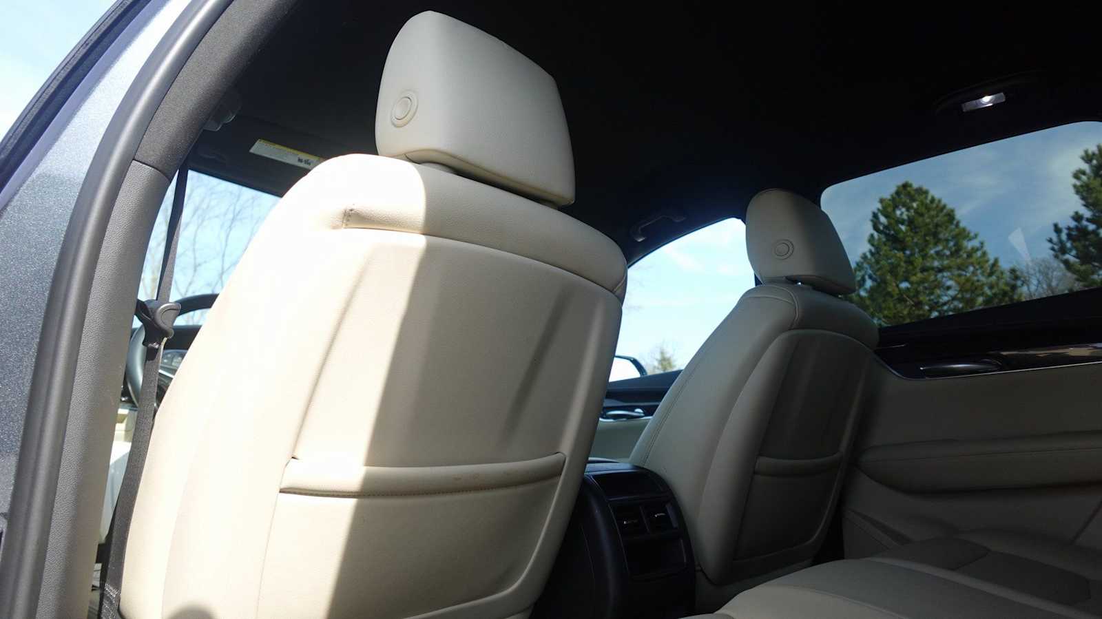 Thumbnail: 2019 Cadillac XT5 - 34