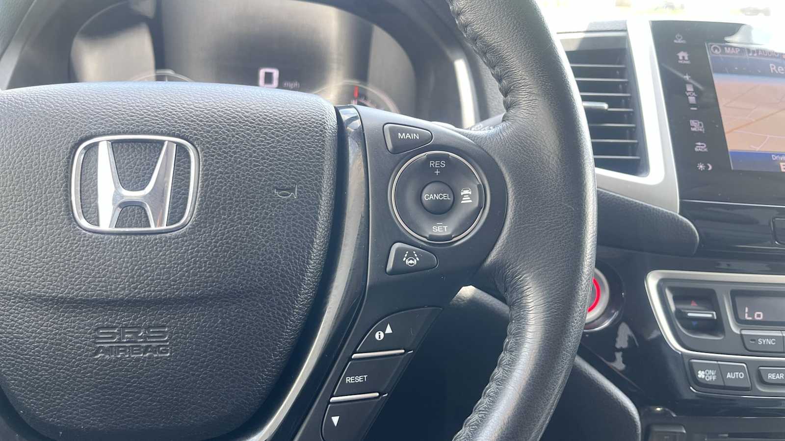 Thumbnail: 2017 Honda Pilot - 42