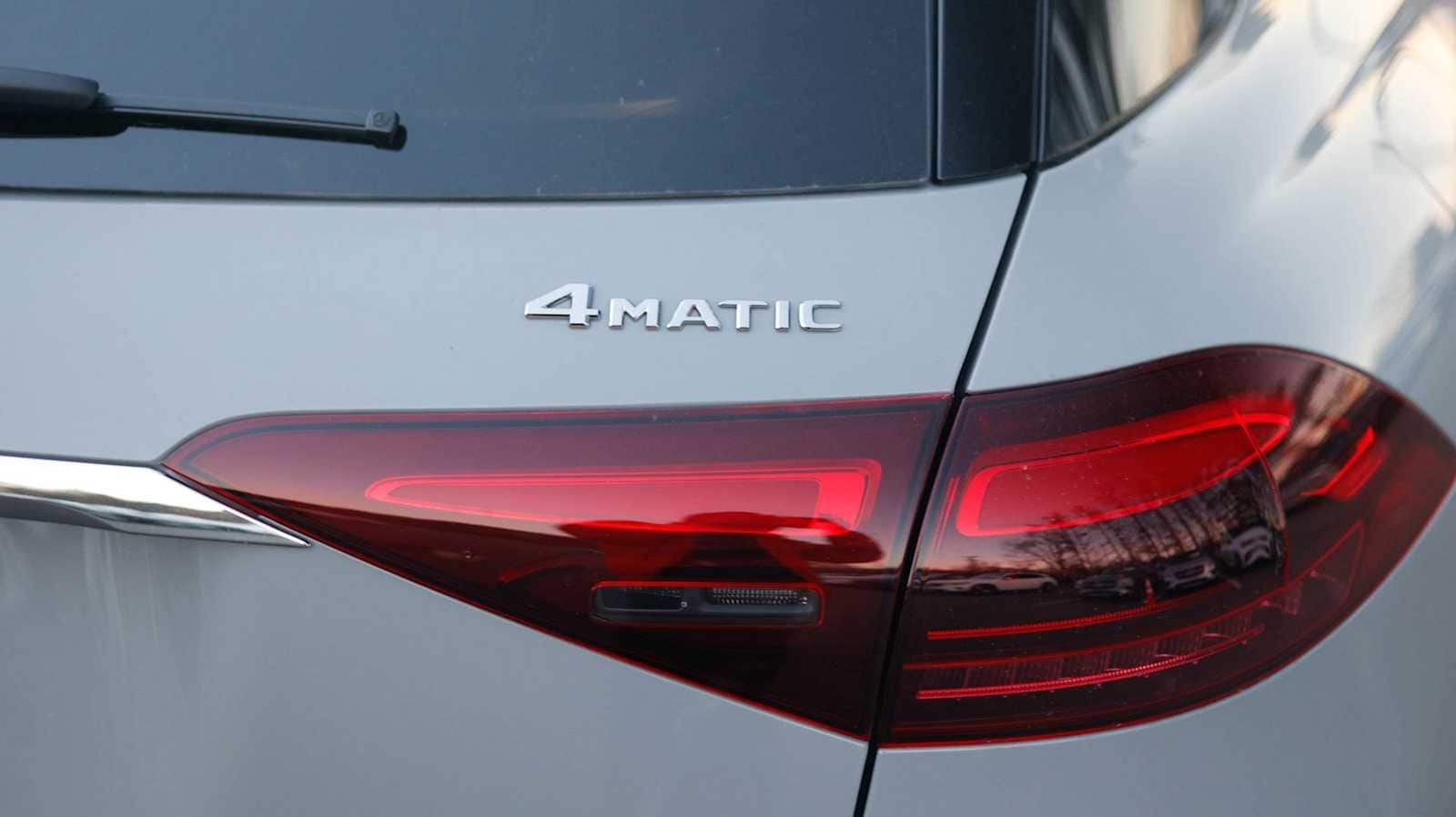 Thumbnail: 2026 Mercedes-Benz GLE - 10