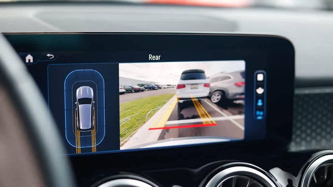 Thumbnail: 2025 Mercedes-Benz GLB - 13