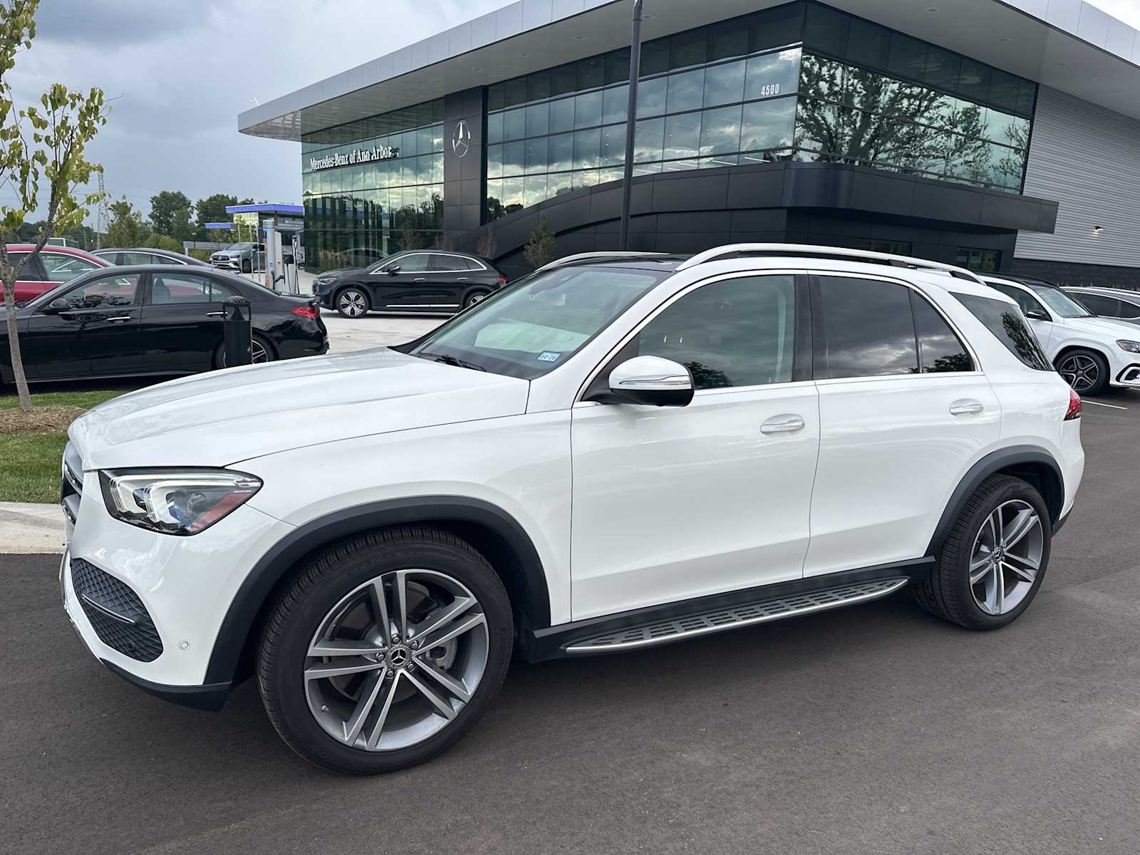 Thumbnail: 2020 Mercedes-Benz GLE - 4