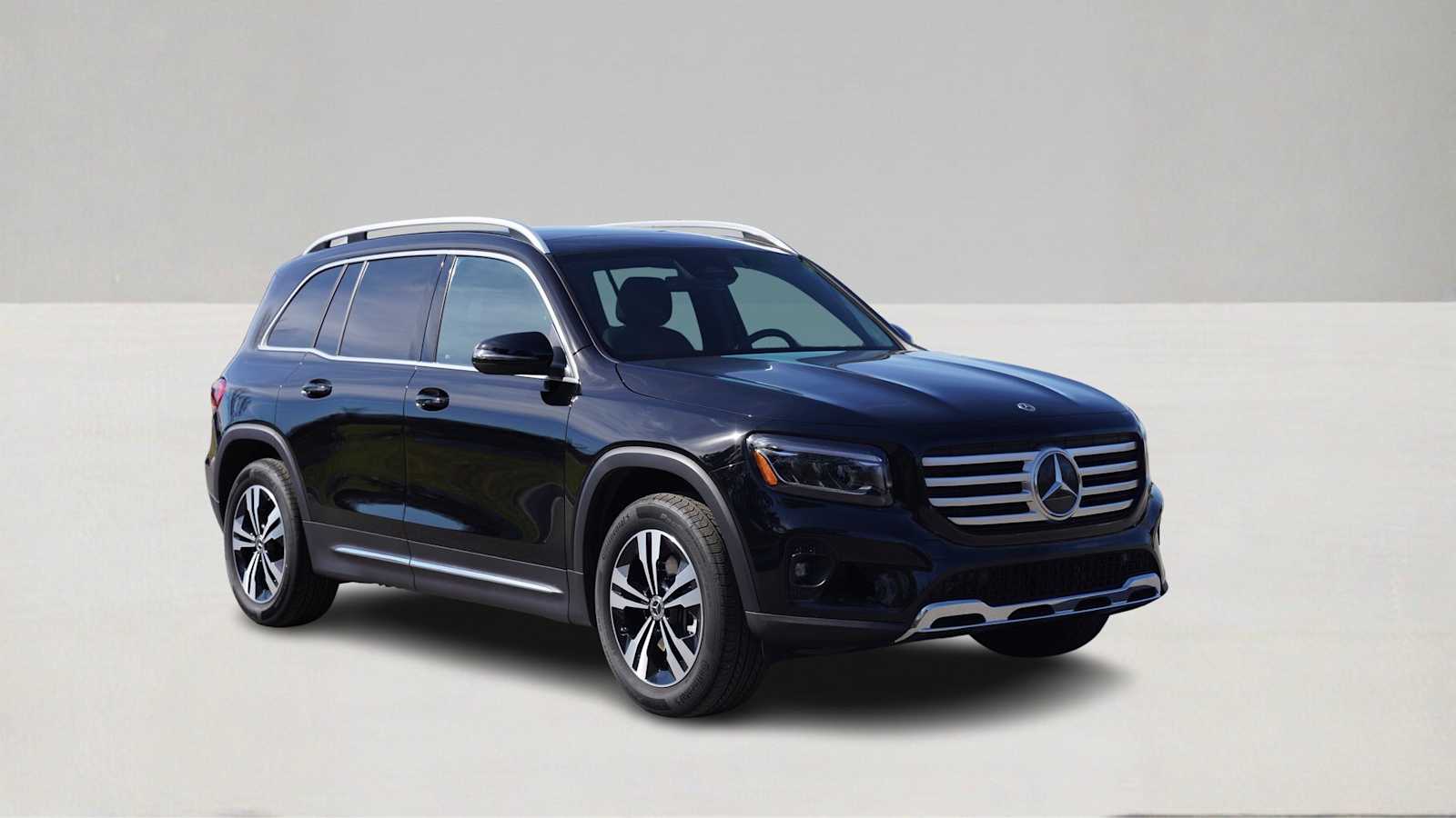 Thumbnail: 2026 Mercedes-Benz GLB - 3