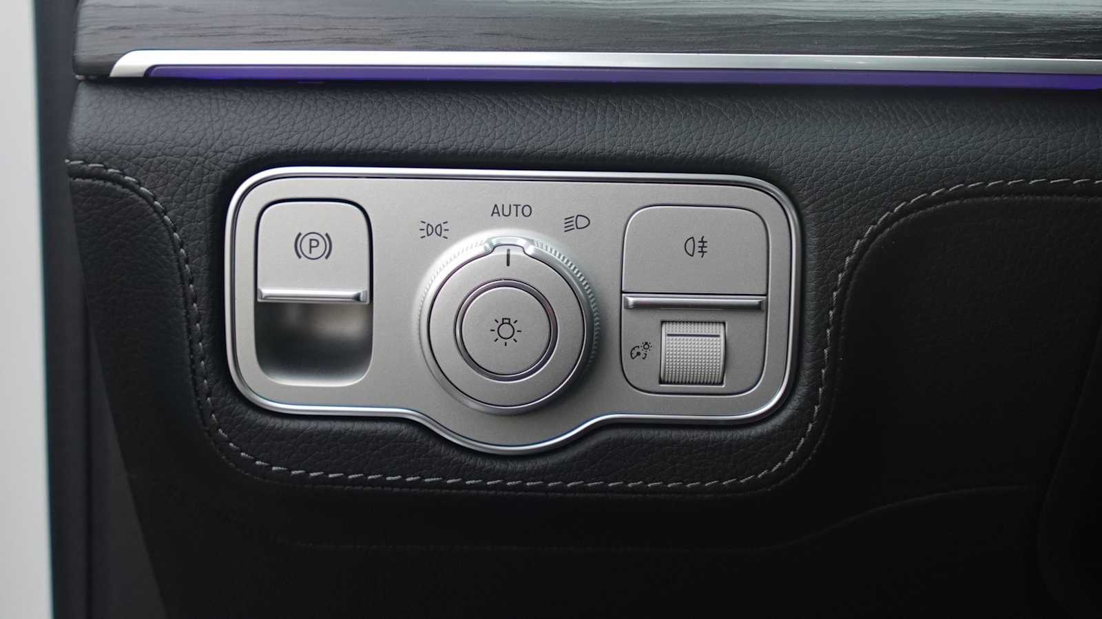 Thumbnail: 2026 Mercedes-Benz GLE - 42