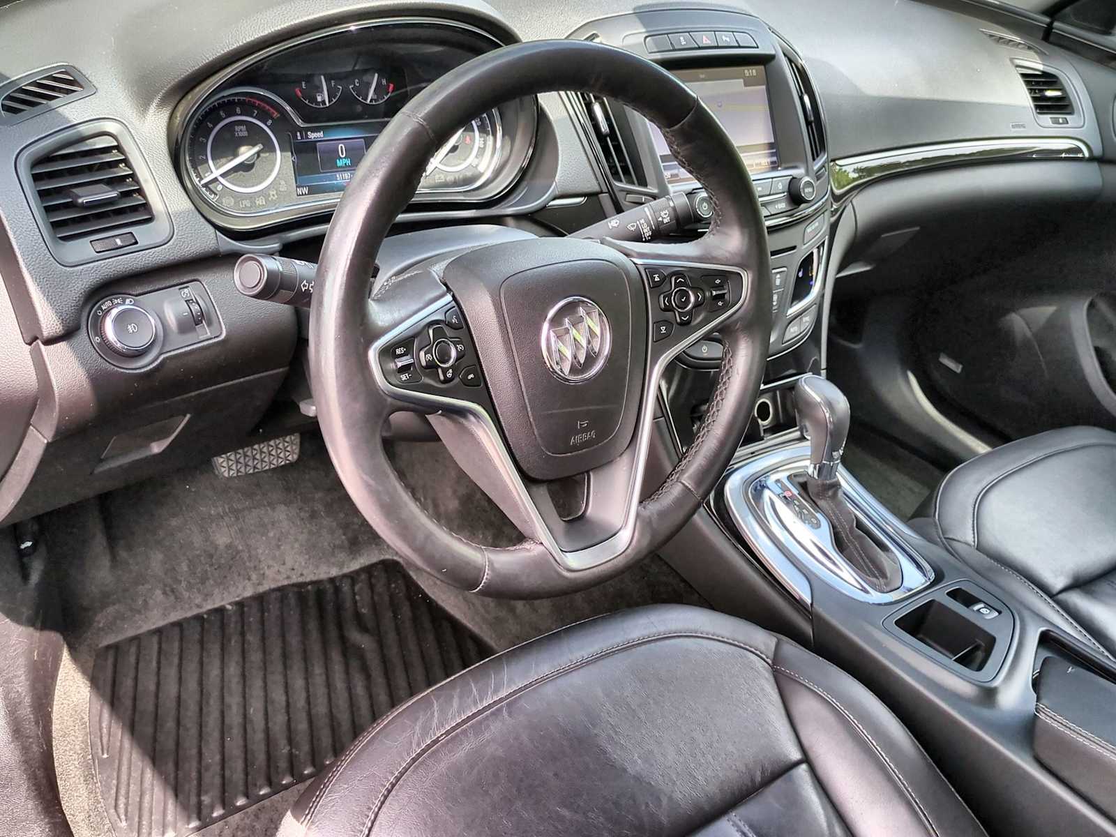 Thumbnail: 2017 Buick Regal - 10