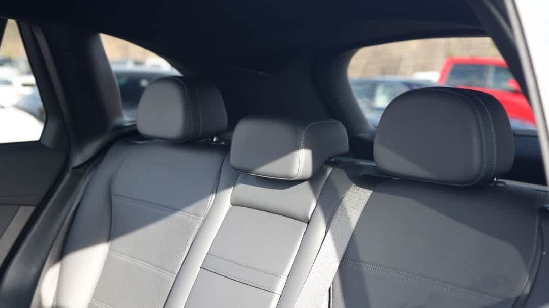 Thumbnail: 2023 Mercedes-Benz GLC - 26