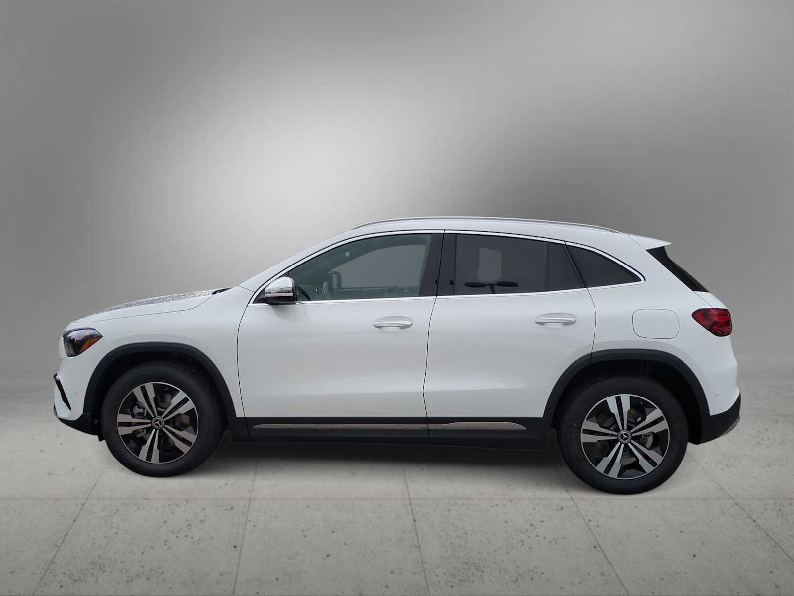 Thumbnail: 2026 Mercedes-Benz GLA - 4