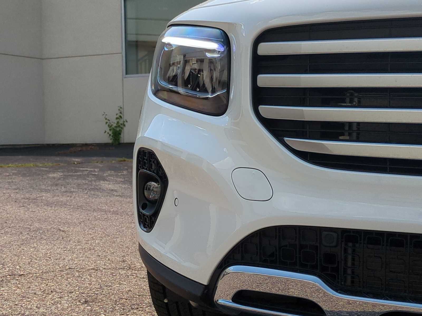 Thumbnail: 2025 Mercedes-Benz GLB - 11