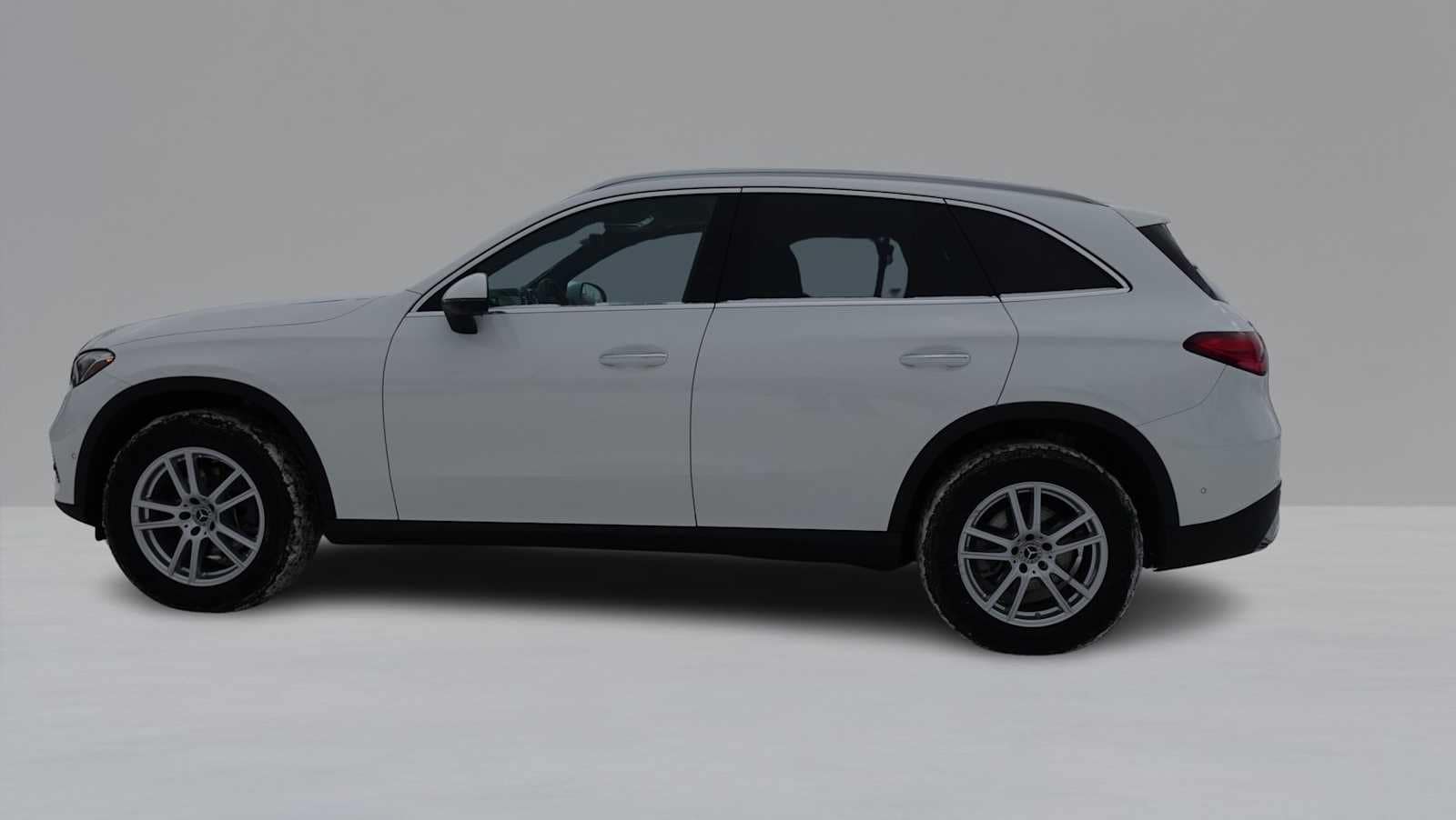 Thumbnail: 2025 Mercedes-Benz GLC - 8