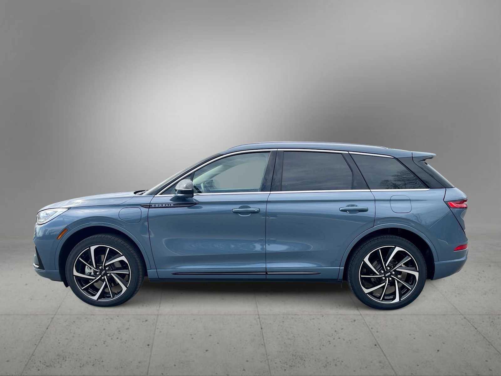 Thumbnail: 2024 Lincoln Corsair - 3