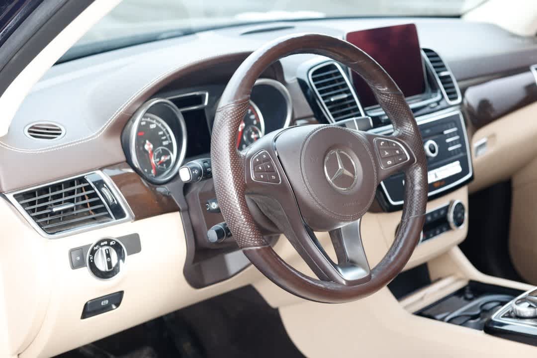 Thumbnail: 2018 Mercedes-Benz GLS - 17