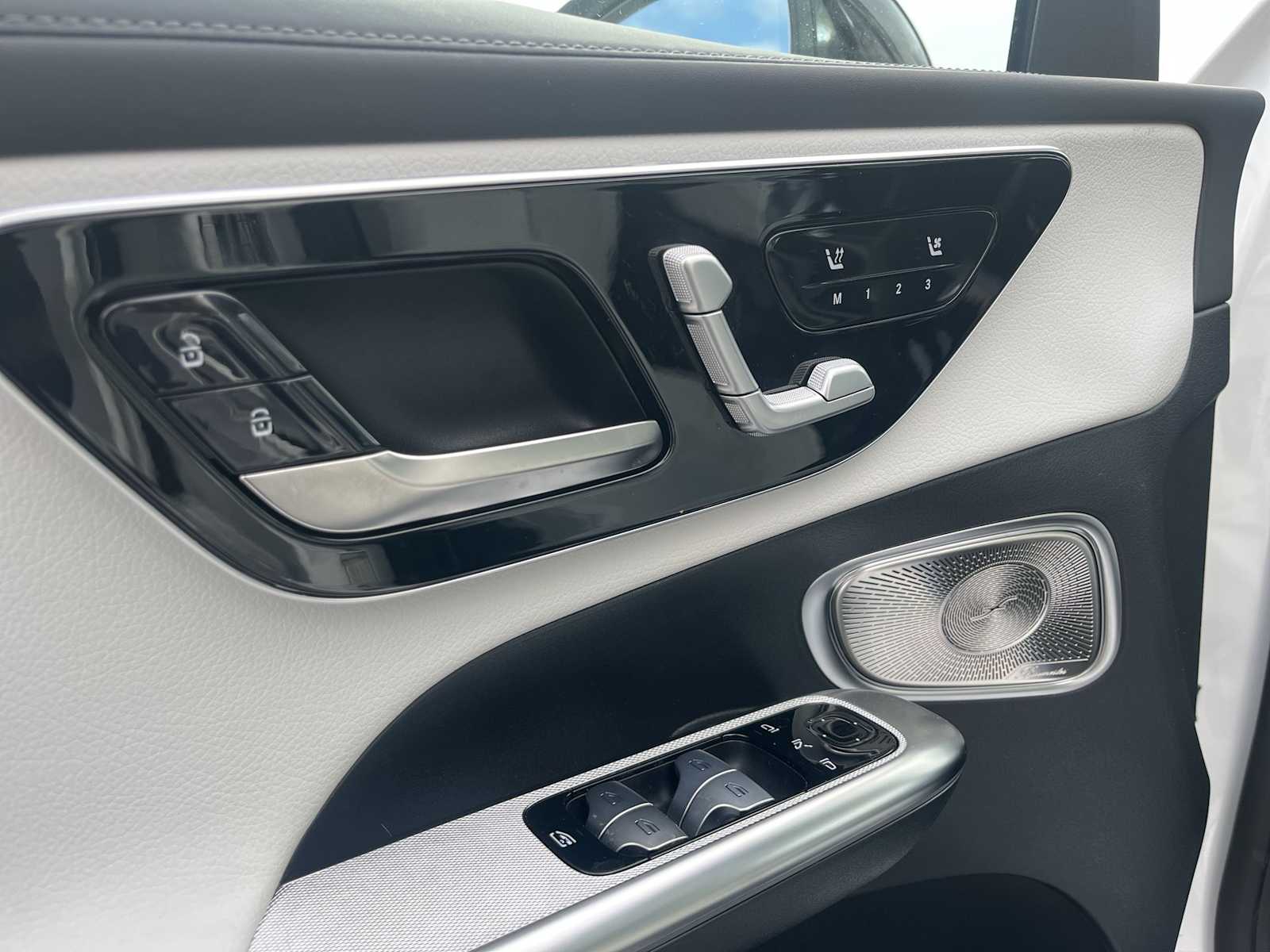 Thumbnail: 2026 Mercedes-Benz GLC - 23