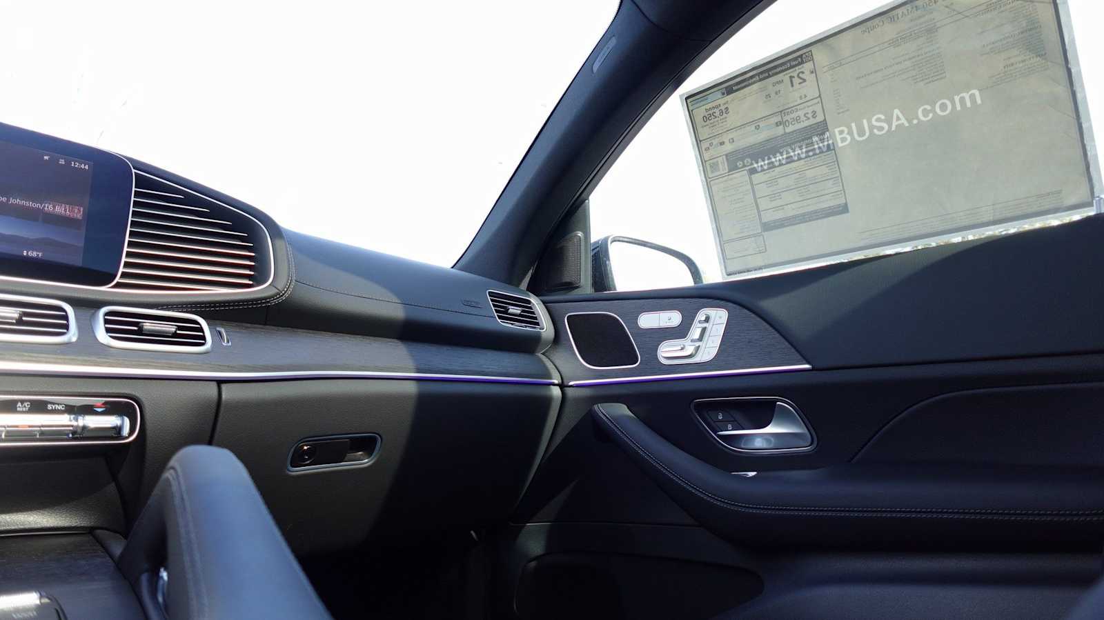 Thumbnail: 2026 Mercedes-Benz GLE - 42