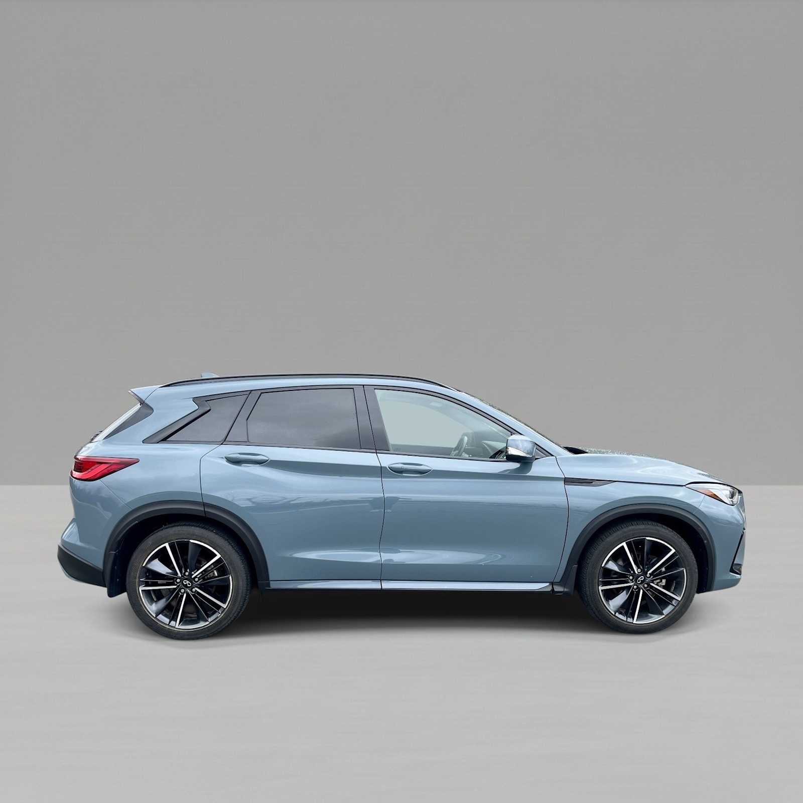 Thumbnail: 2023 INFINITI QX50 - 9