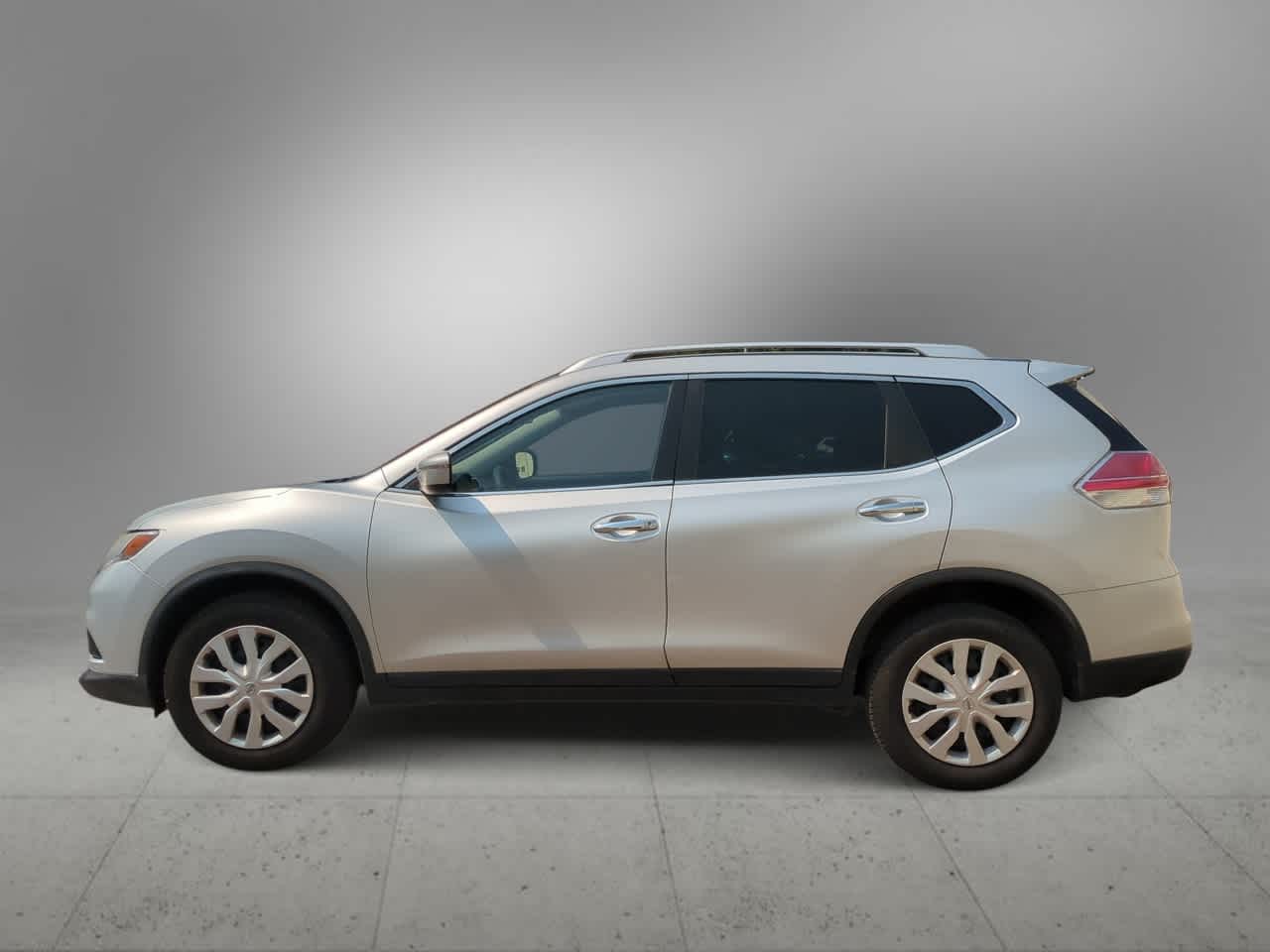 Thumbnail: 2016 Nissan Rogue - 5