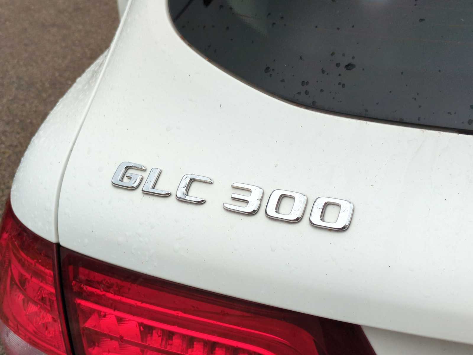 Thumbnail: 2018 Mercedes-Benz GLC - 13