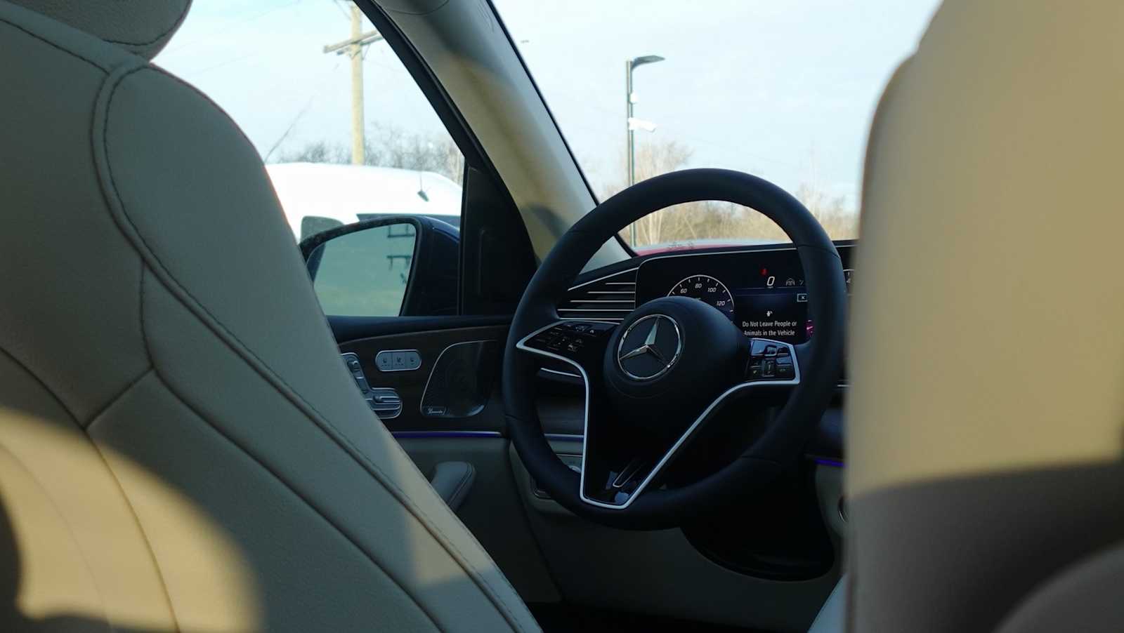 Thumbnail: 2026 Mercedes-Benz GLE - 30