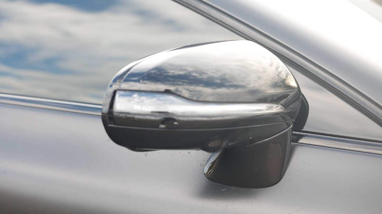 Thumbnail: 2023 Mercedes-Benz AMG GT - 14