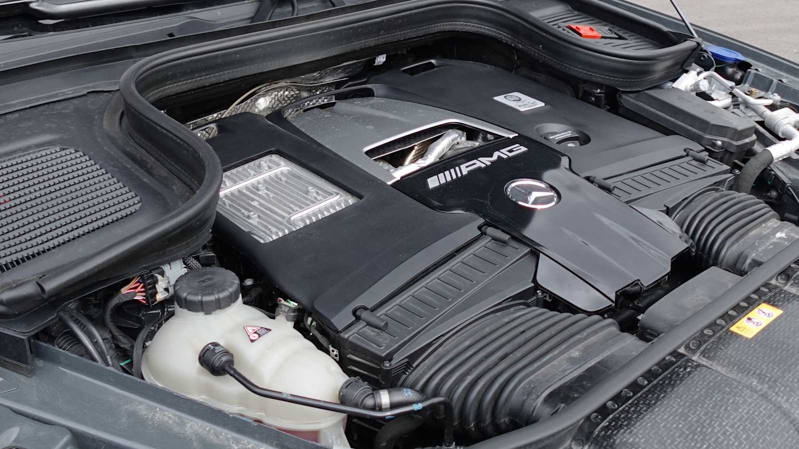 Thumbnail: 2025 Mercedes-Benz GL-Class - 24