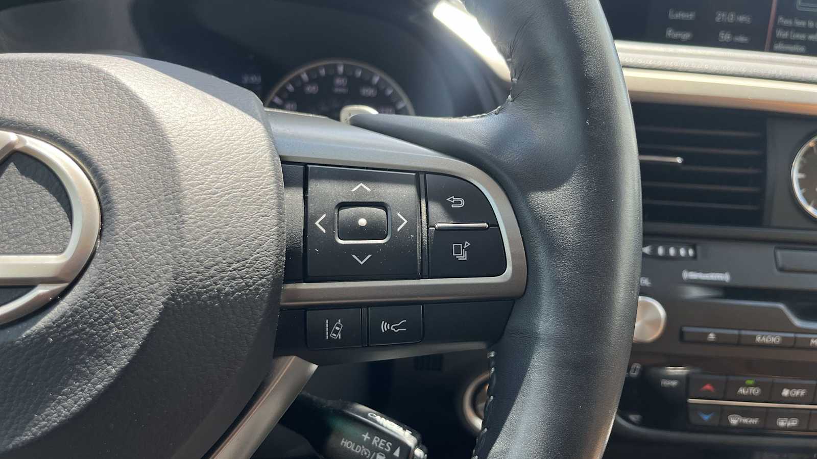Thumbnail: 2021 Lexus RX - 41