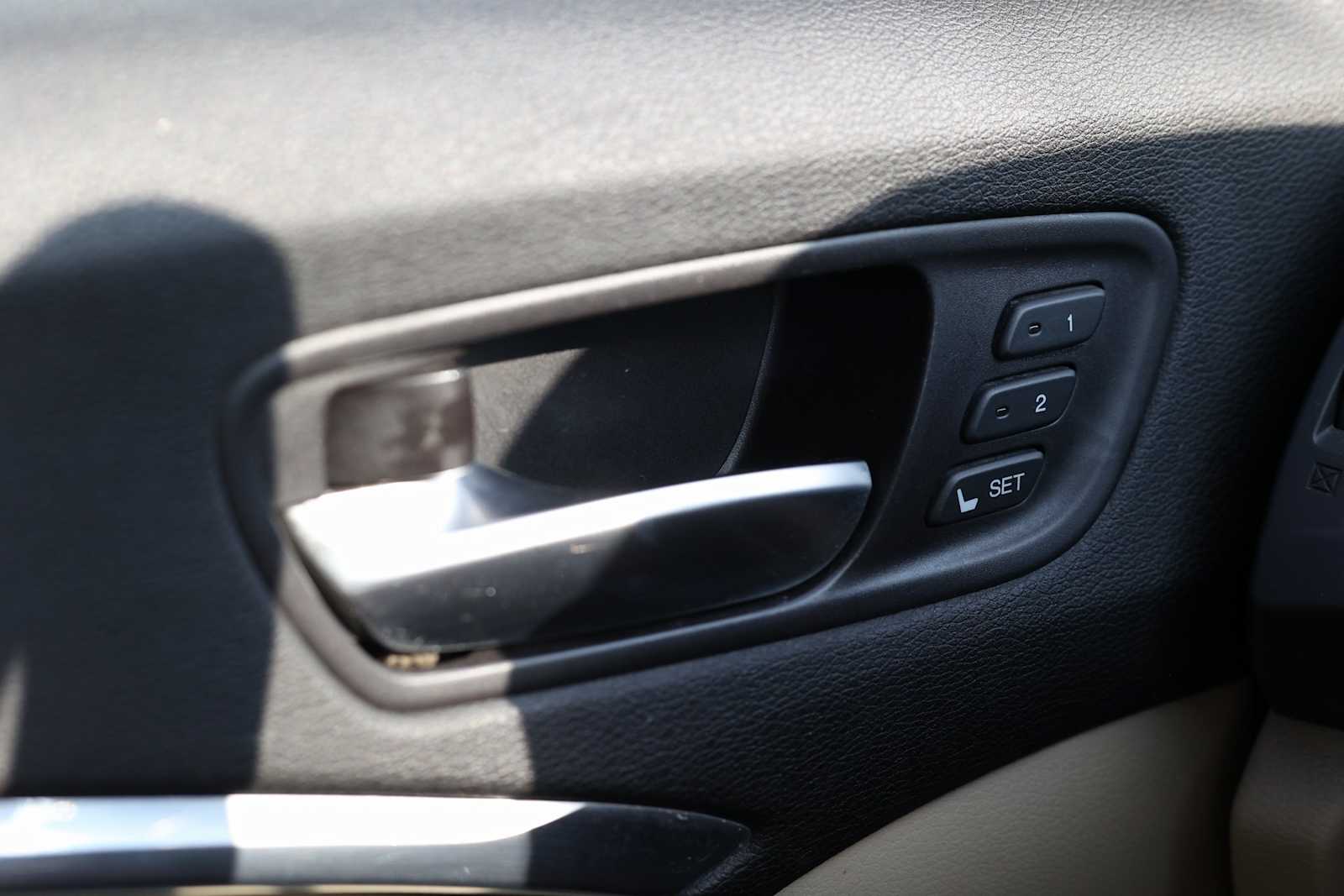 Thumbnail: 2014 Acura MDX - 32
