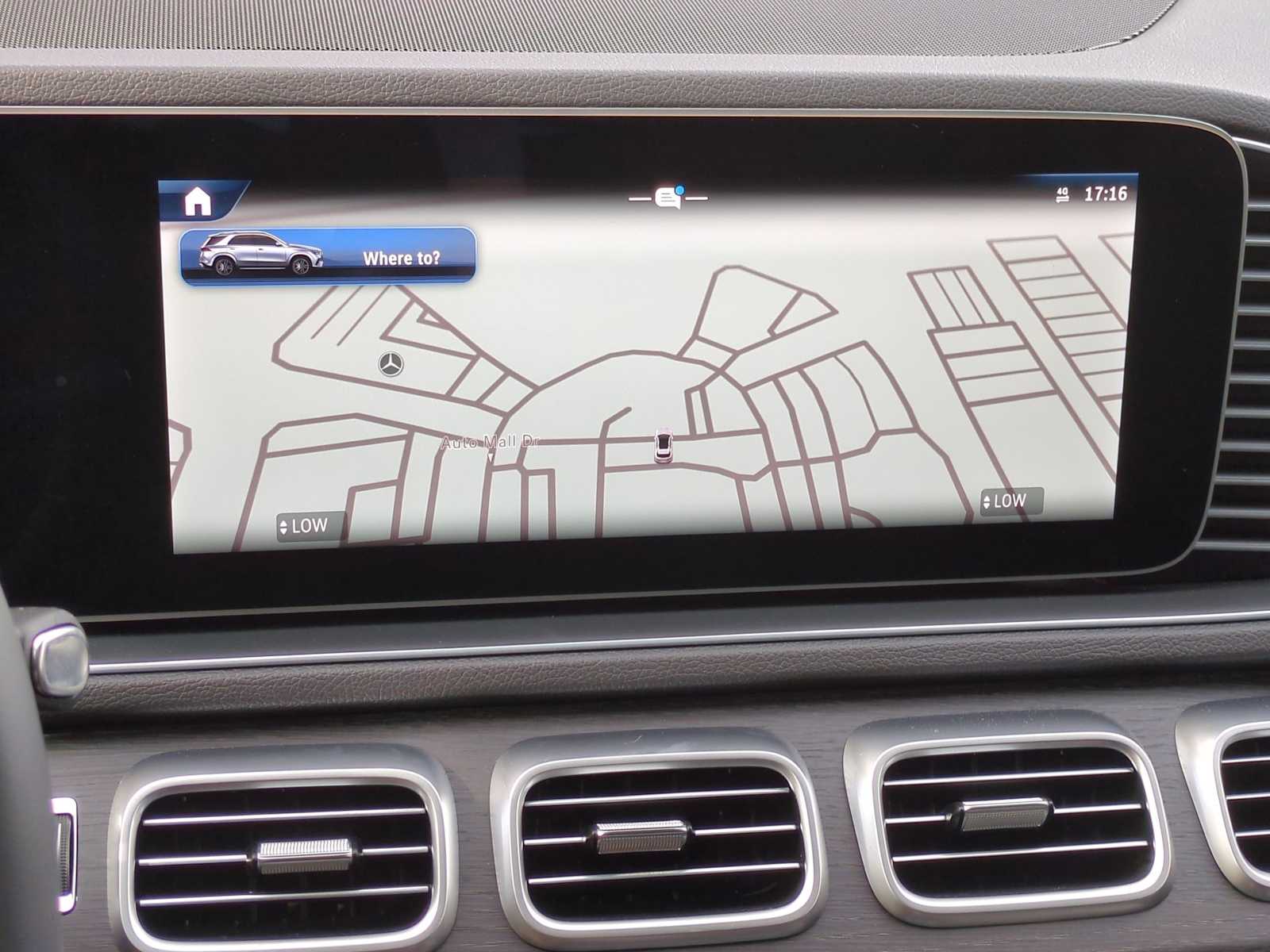 Thumbnail: 2025 Mercedes-Benz GLE - 30