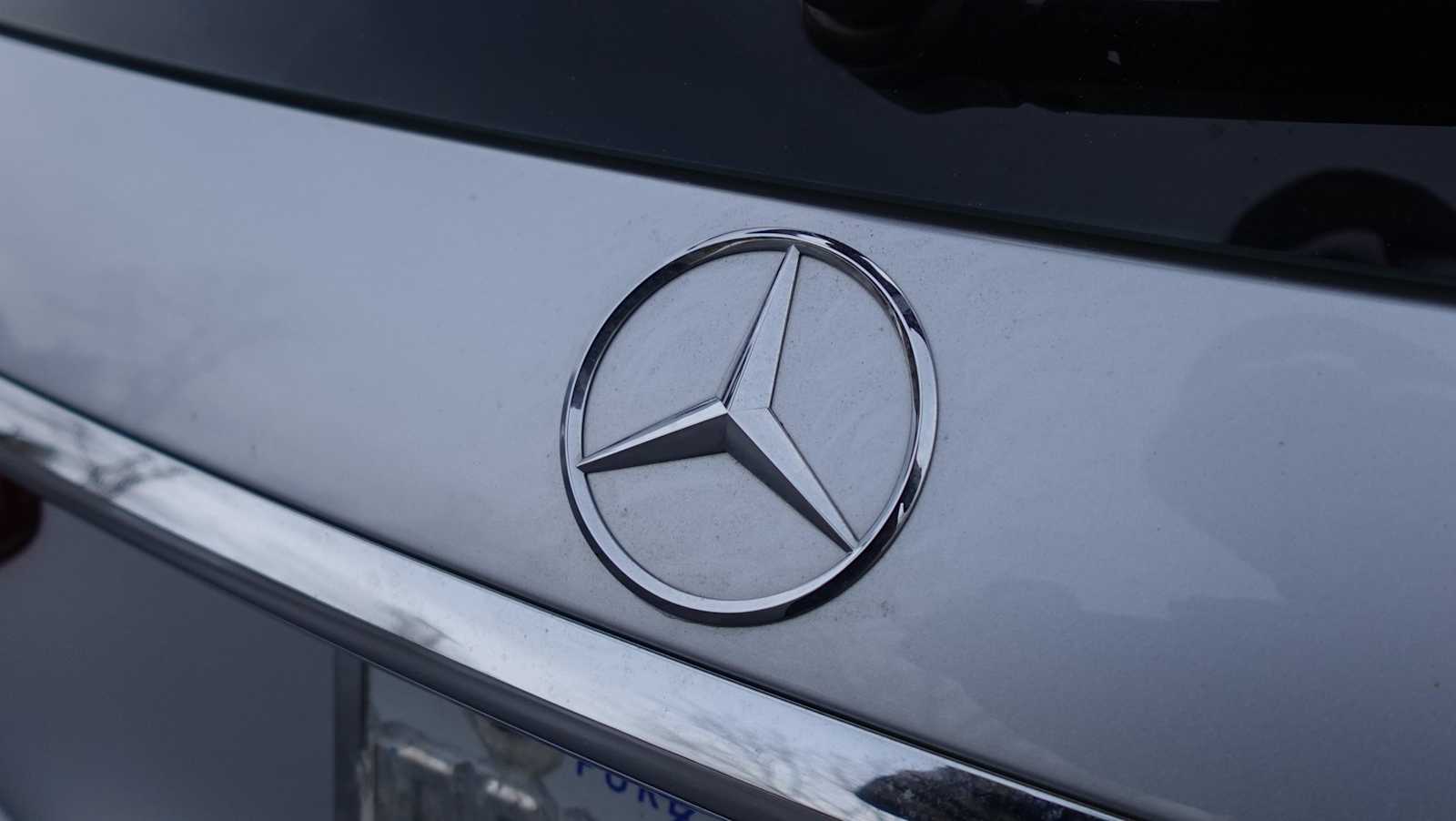 Thumbnail: 2017 Mercedes-Benz E-Class - 21