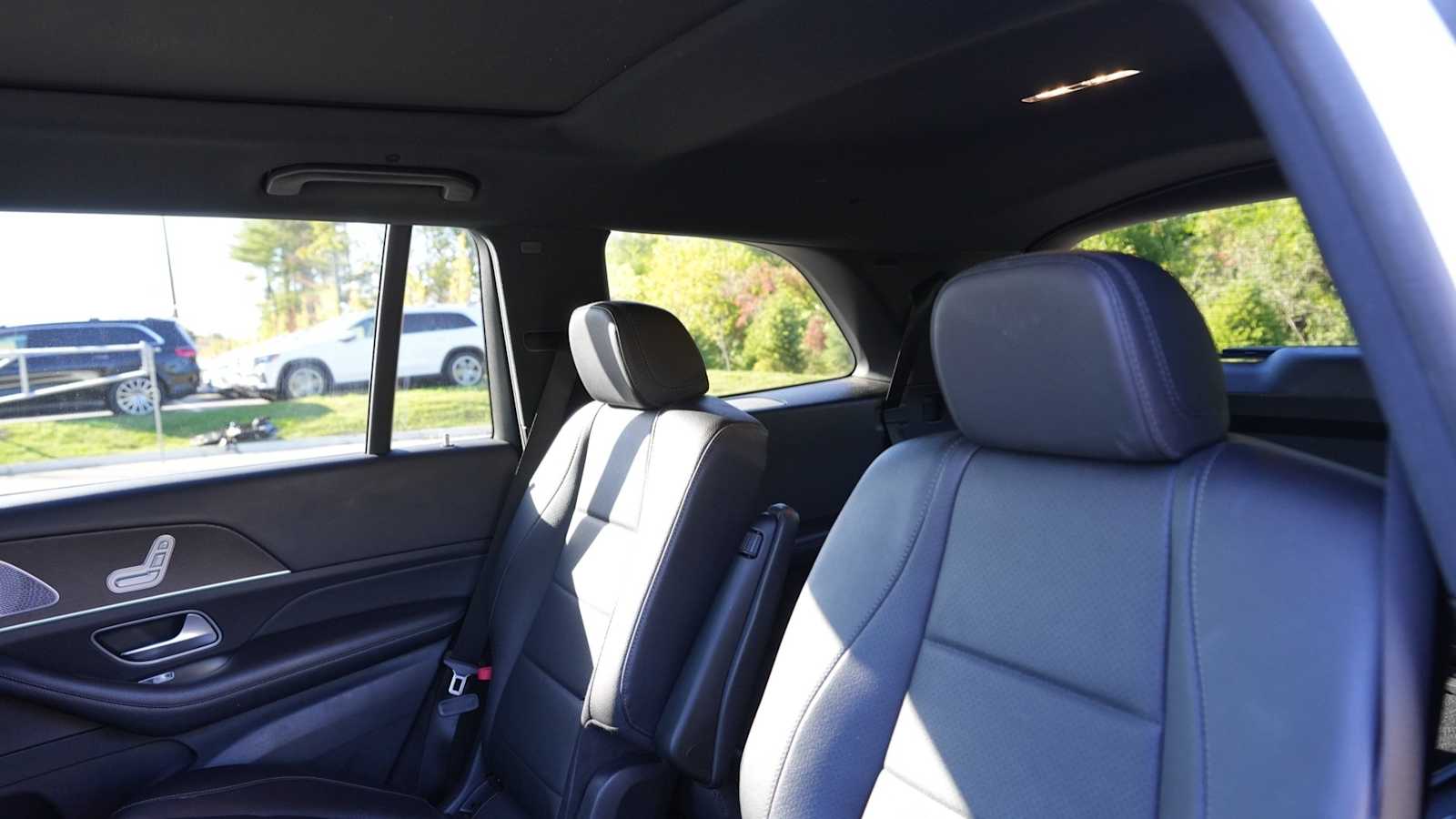 Thumbnail: 2020 Mercedes-Benz GLS - 30