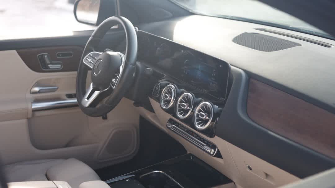 Thumbnail: 2021 Mercedes-Benz GLA - 19