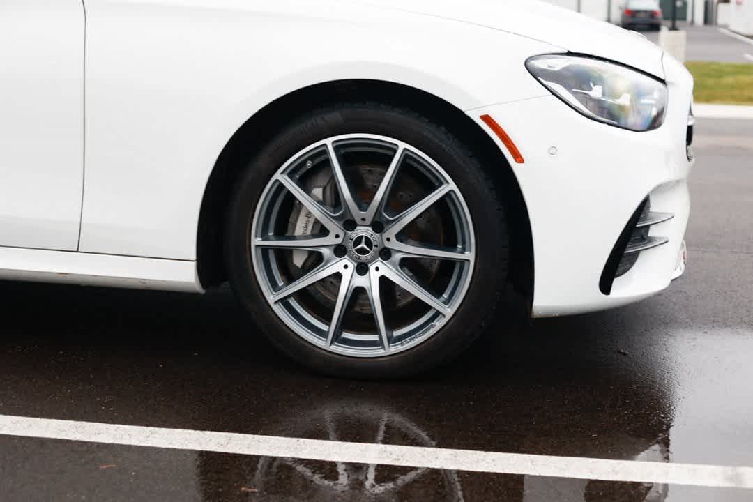 Thumbnail: 2023 Mercedes-Benz E-Class - 32