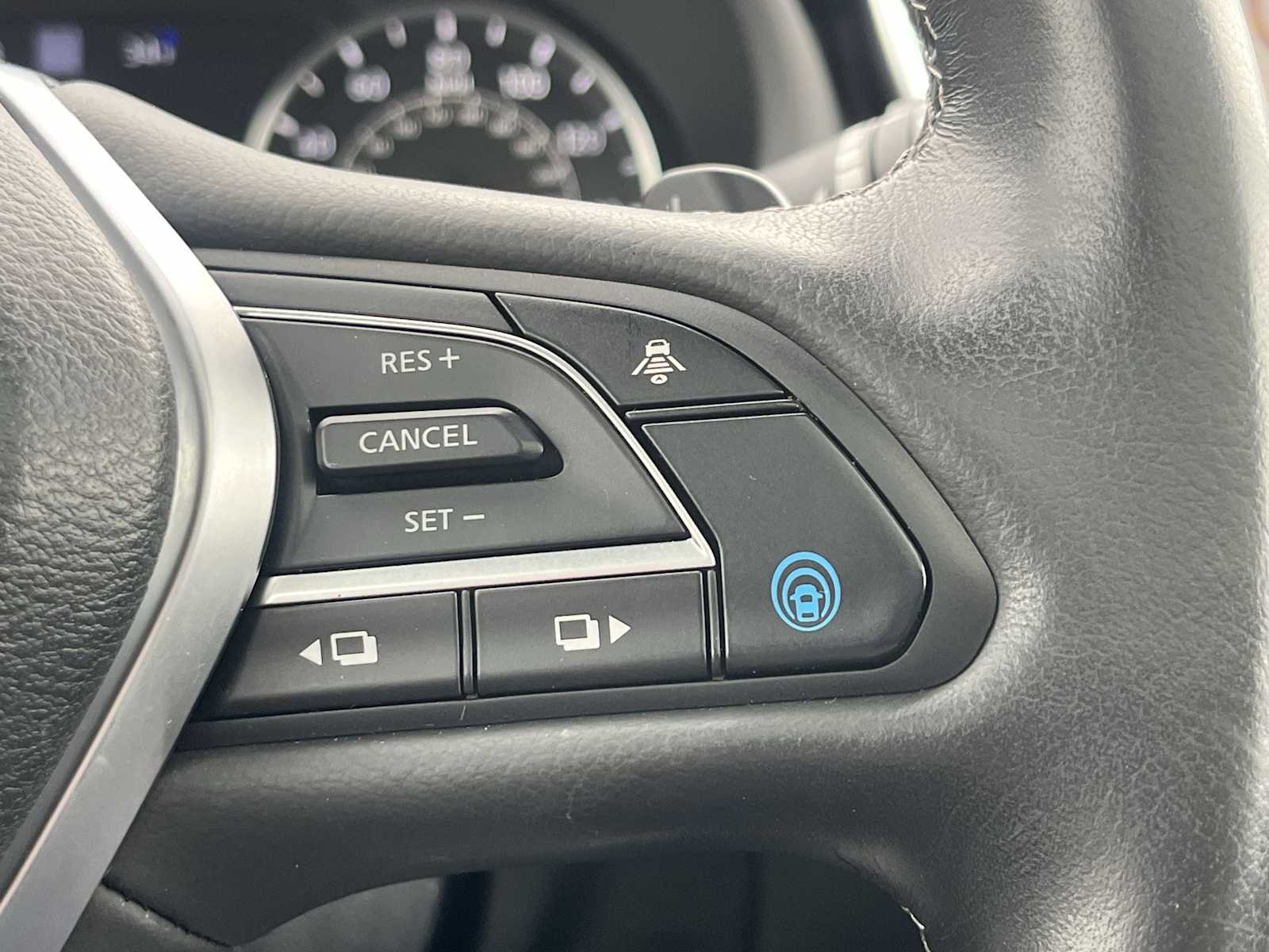 Thumbnail: 2023 INFINITI QX50 - 33