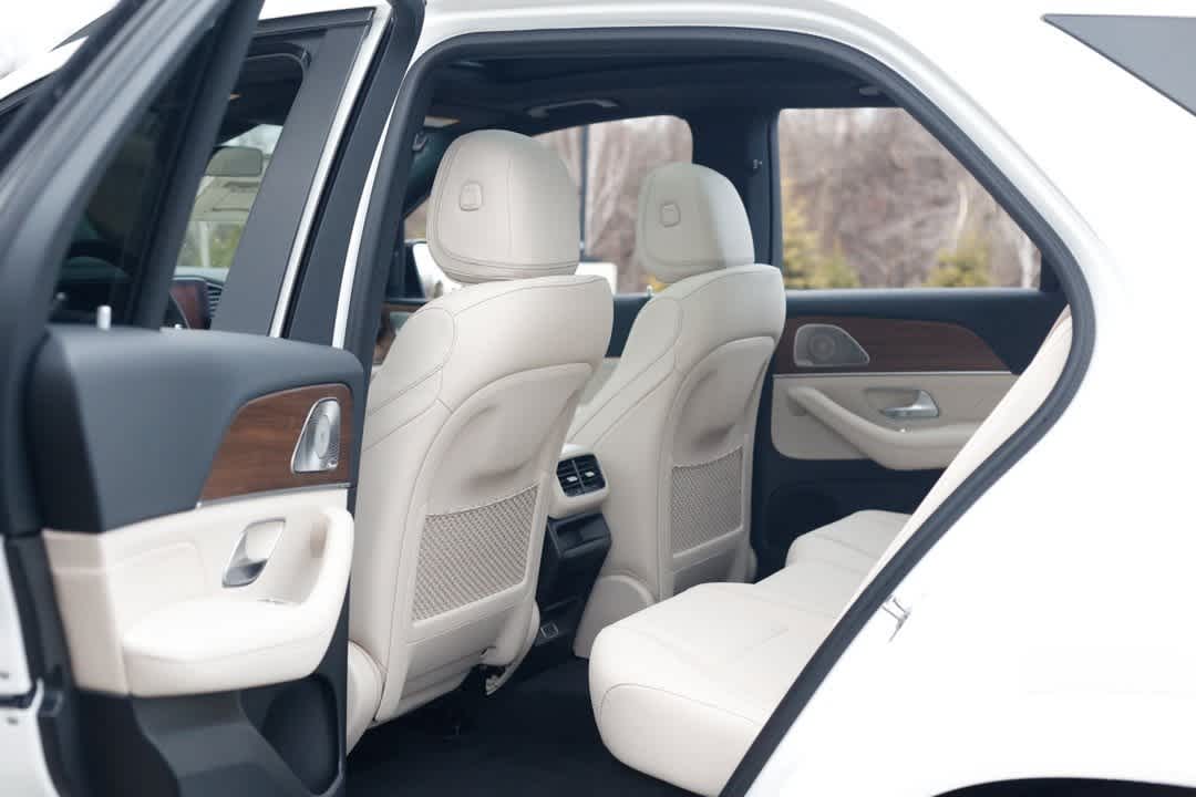 Thumbnail: 2026 Mercedes-Benz GLE - 10