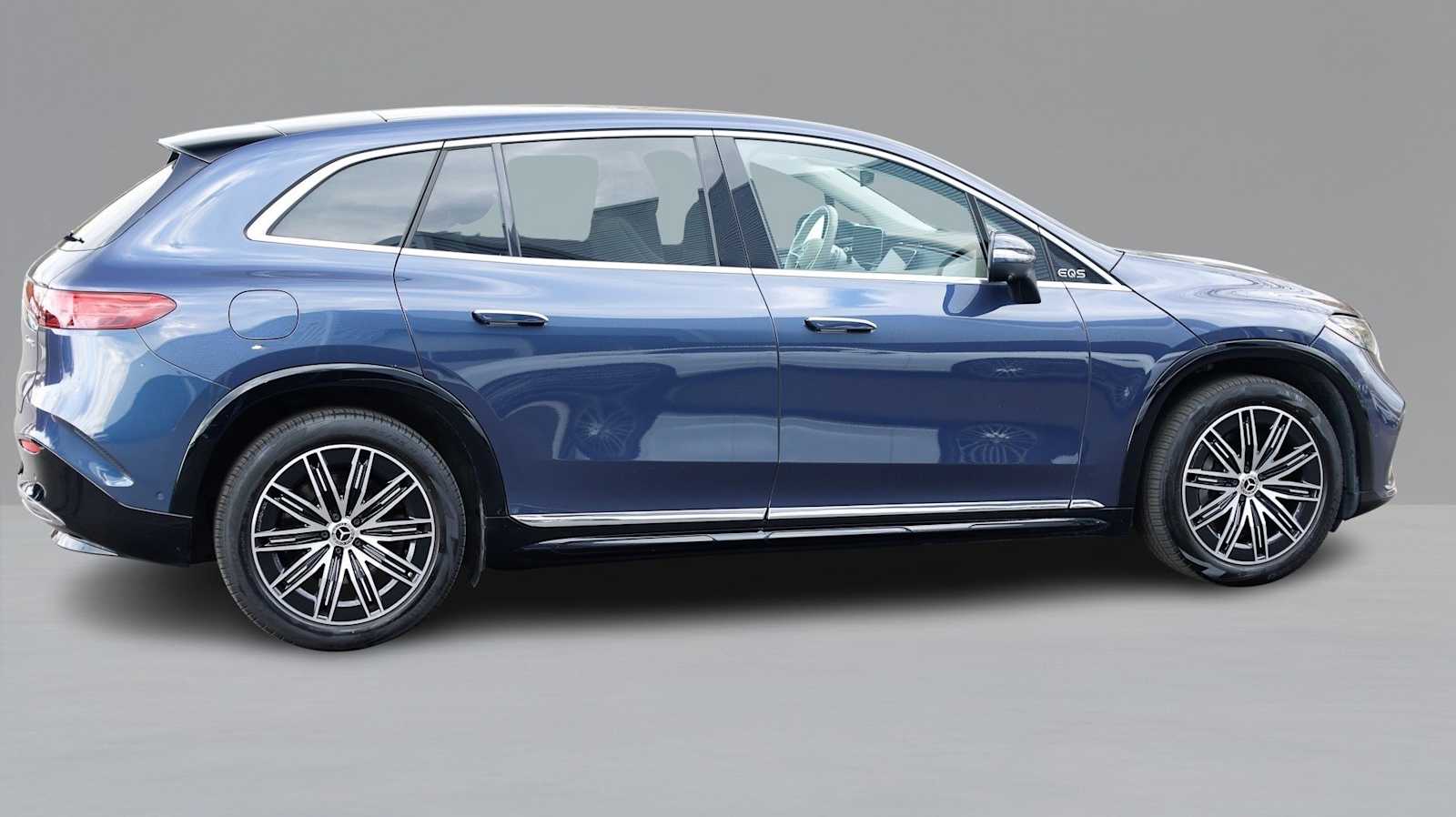 Thumbnail: 2023 Mercedes-Benz EQS - 4