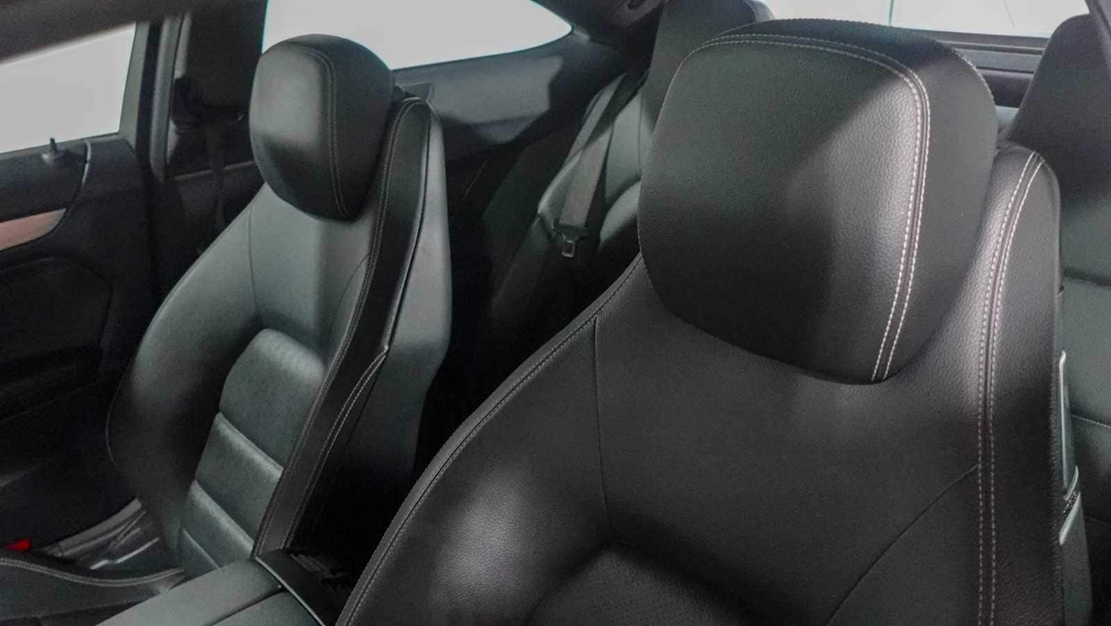 Thumbnail: 2015 Mercedes-Benz C-Class - 24