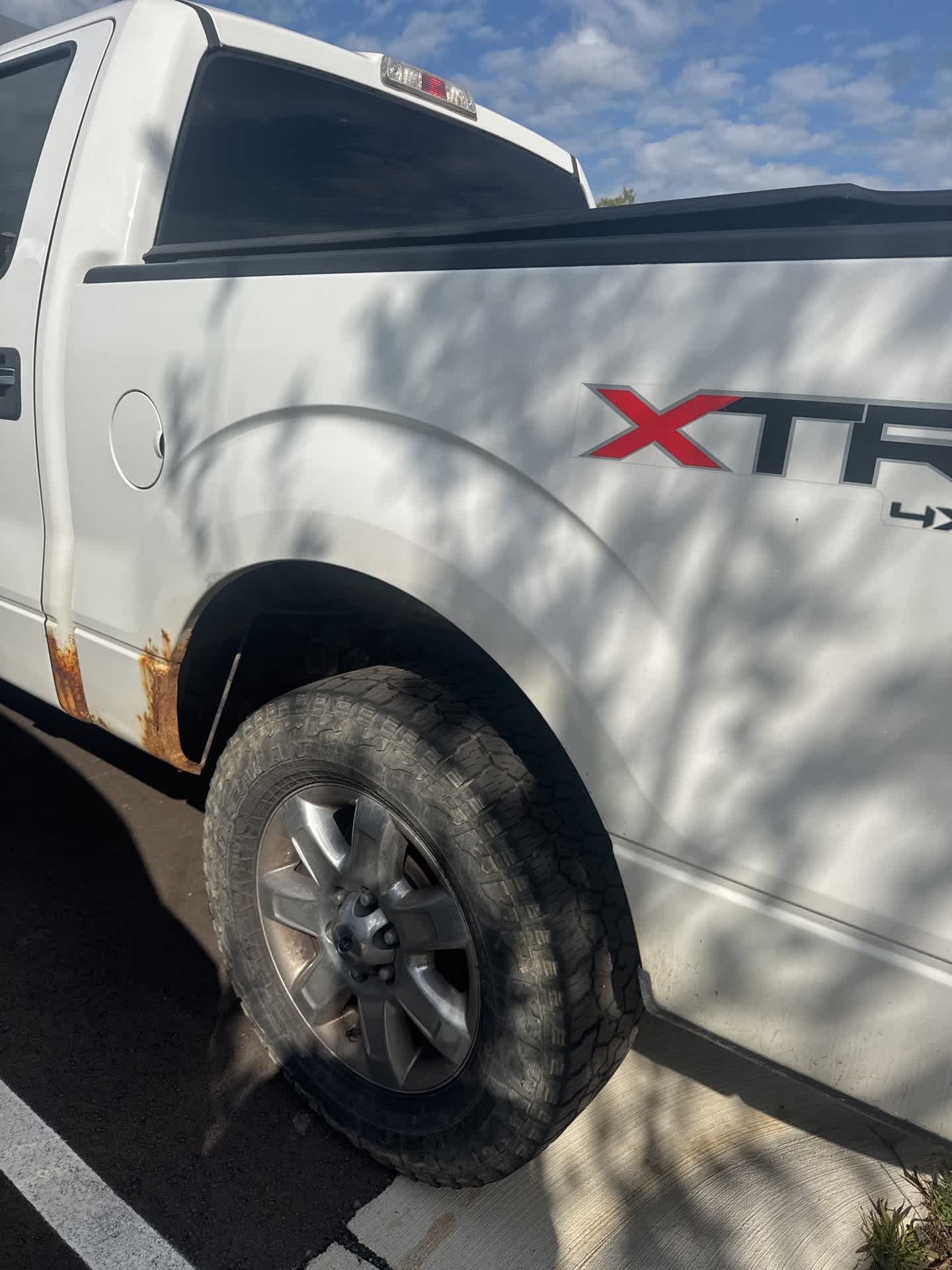 2014 Ford F-150 Limited photo 2