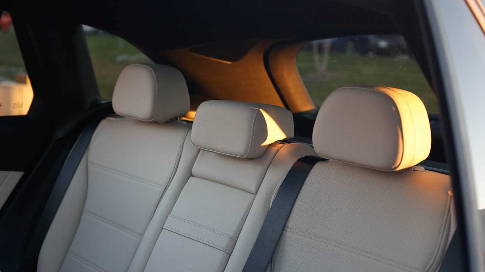 Thumbnail: 2026 Mercedes-Benz GLC - 36