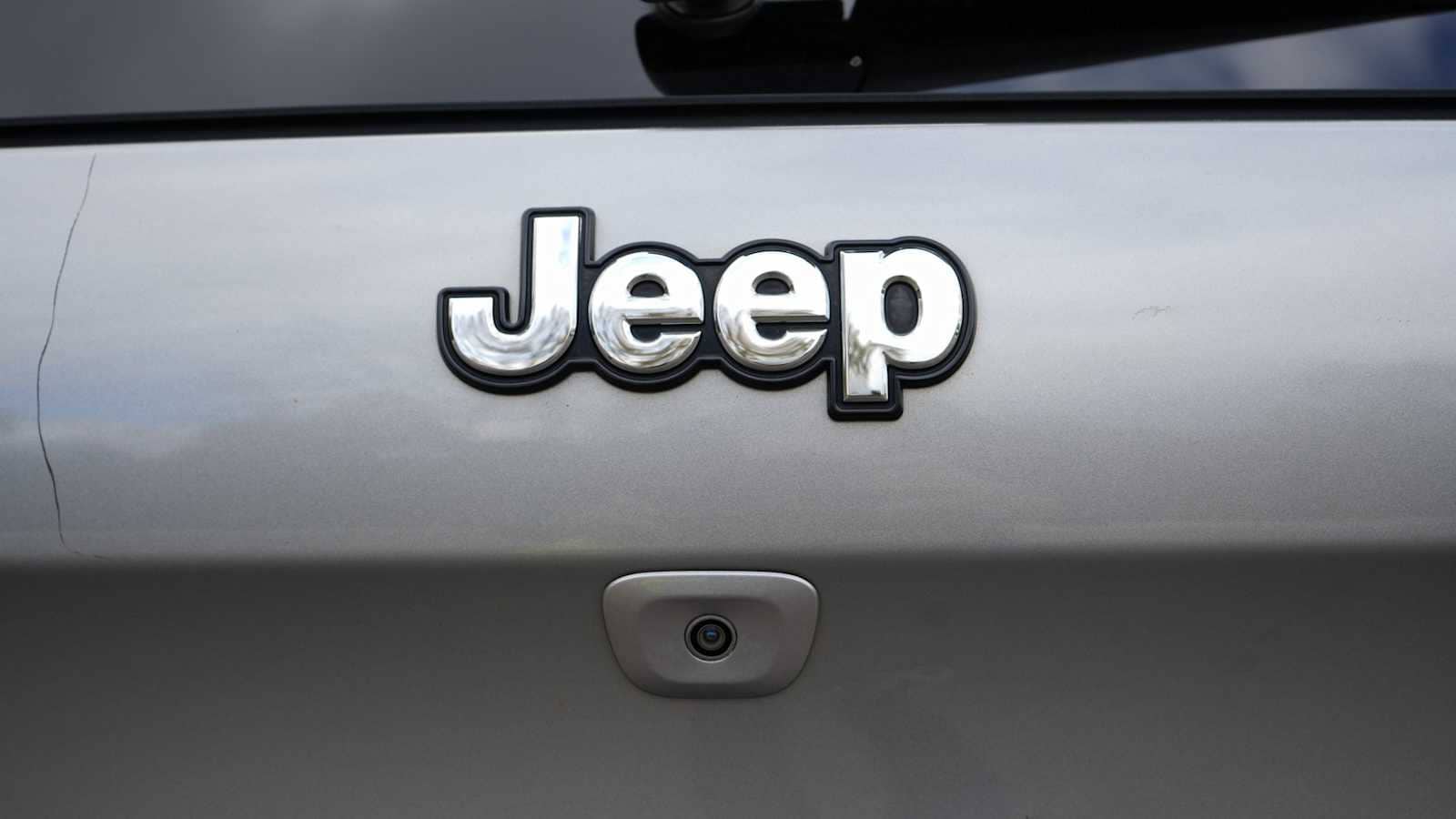 Thumbnail: 2016 Jeep Cherokee - 15