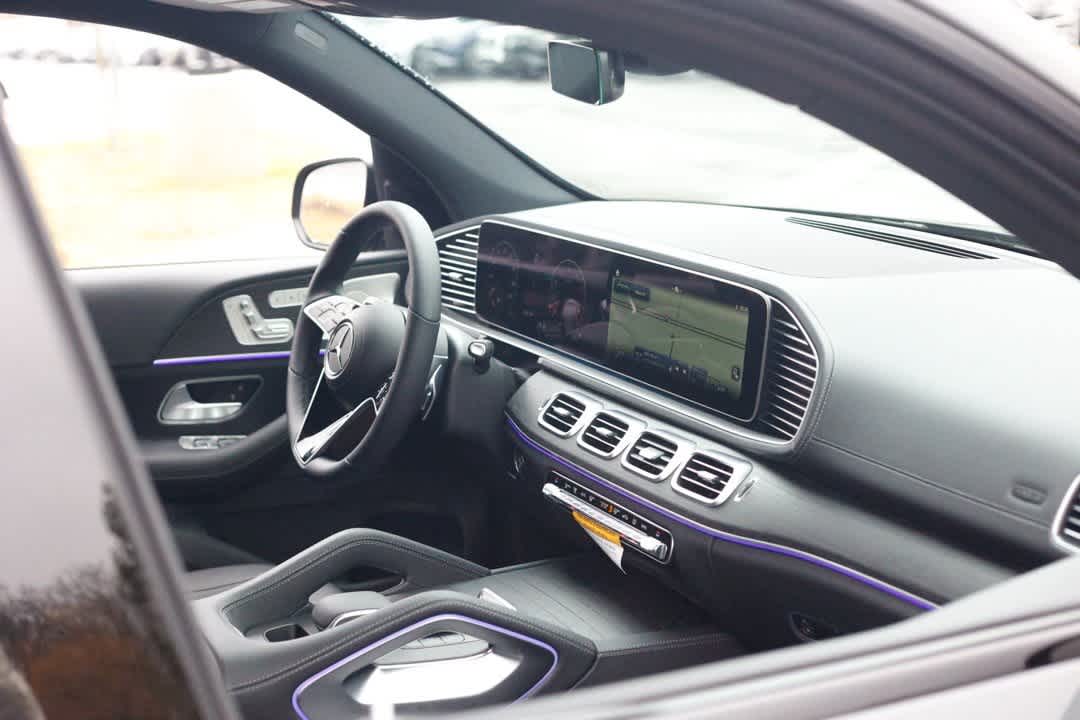 Thumbnail: 2026 Mercedes-Benz GLE - 22