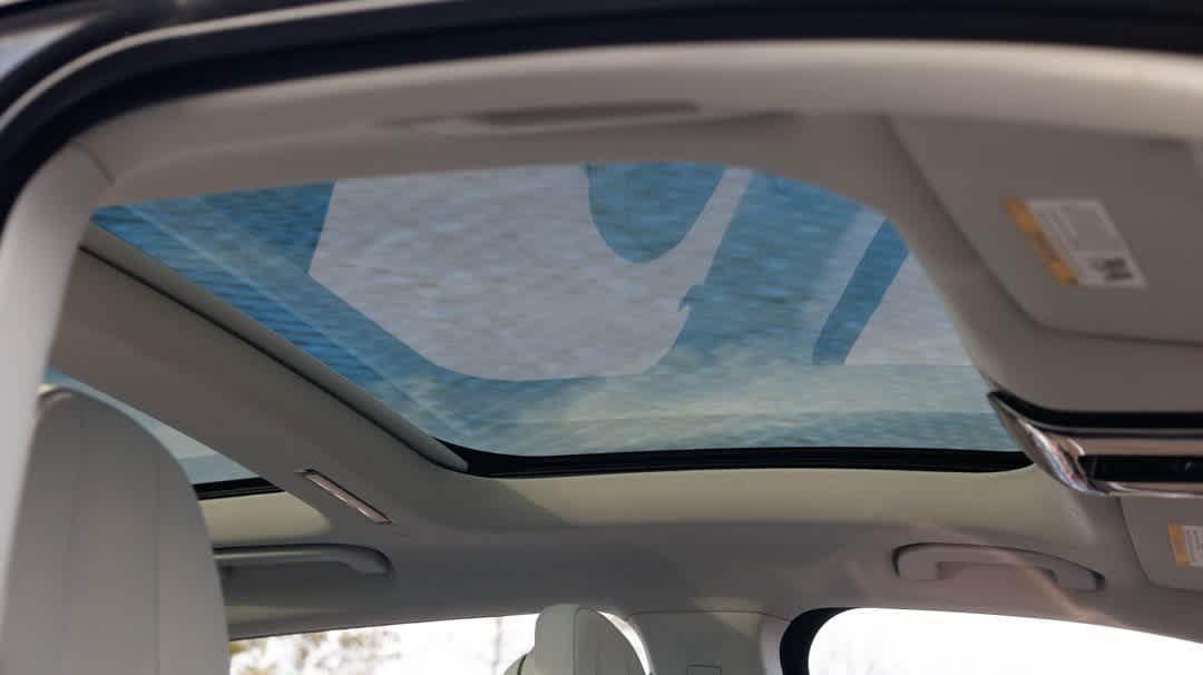 Thumbnail: 2023 Mercedes-Benz EQS - 19