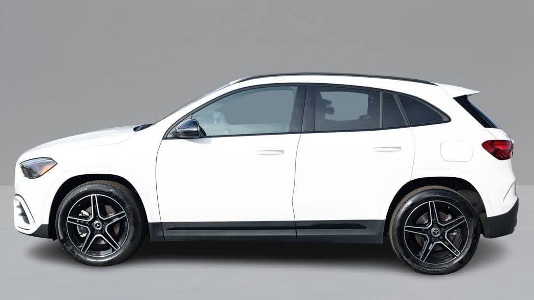 Thumbnail: 2025 Mercedes-Benz GLA - 8