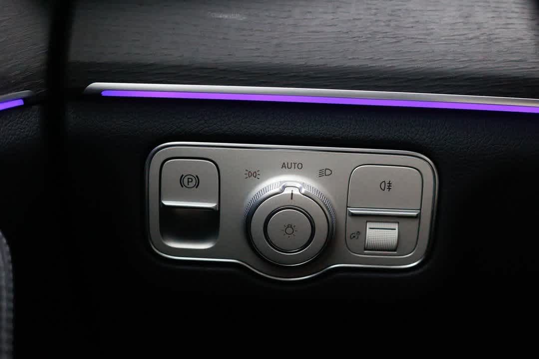 Thumbnail: 2026 Mercedes-Benz GLE - 33